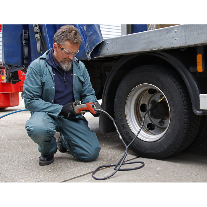 Digital Tyre Inflator with 2.7m Hose & Clip-On Connector | SA375