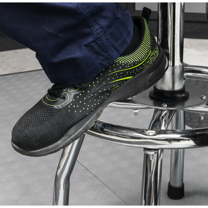 Pneumatic Stool Heavy-Duty Workshop with Adjustable Height Swivel Seat | SCR17