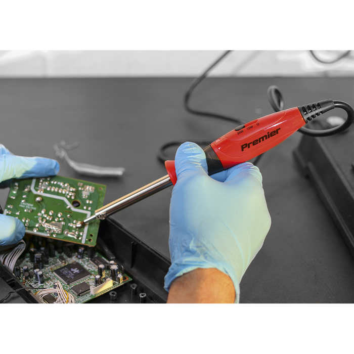 Premier Dual Wattage Professional Soldering Iron with Long-Life Tip 15/30W/230V | SD1530