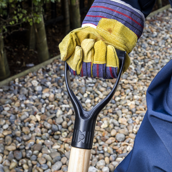 Shovel with 710mm Wooden Handle | SH710