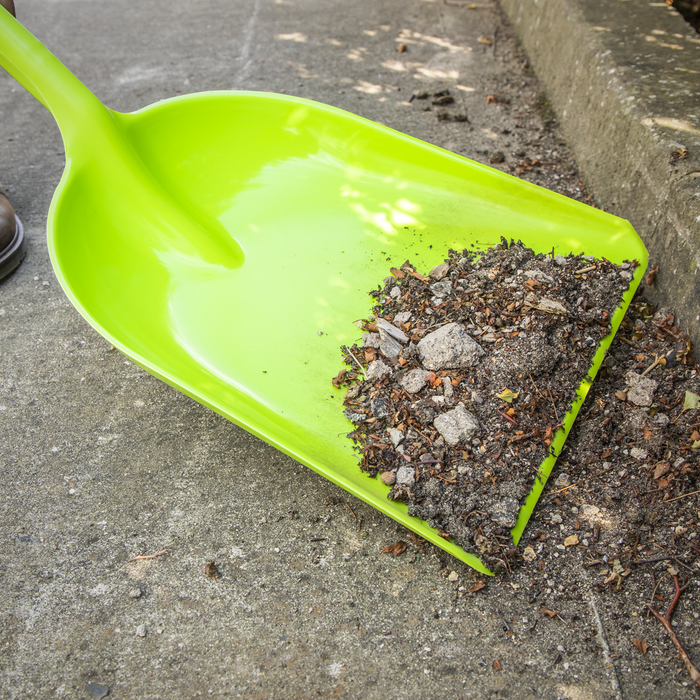General-Purpose Polypropylene Shovel with 690mm Handle | SS10