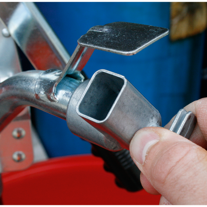 Heavy-Duty Lever Pump with Swivel Handle | TP6802