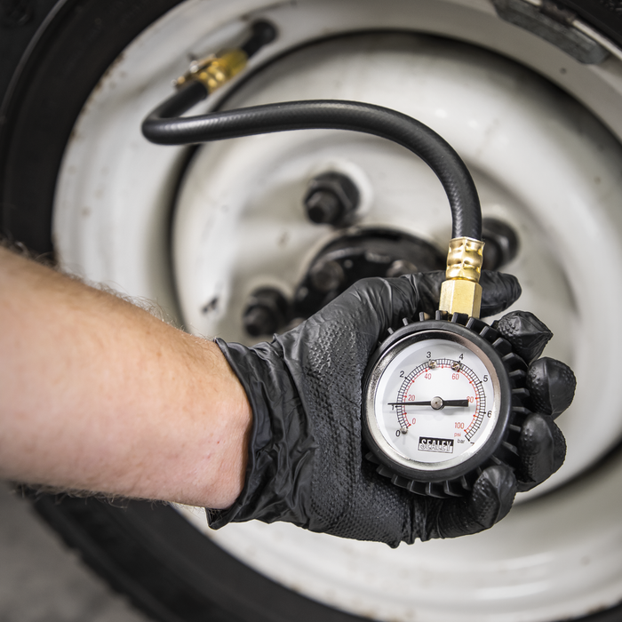 Tyre Pressure Gauge with Clip-On Chuck | TST/PG6