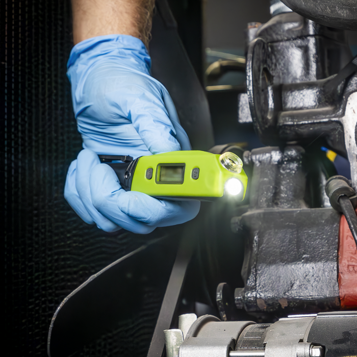 2-in-1 Tyre Pressure Gauge & Pen Light | TSTPL01