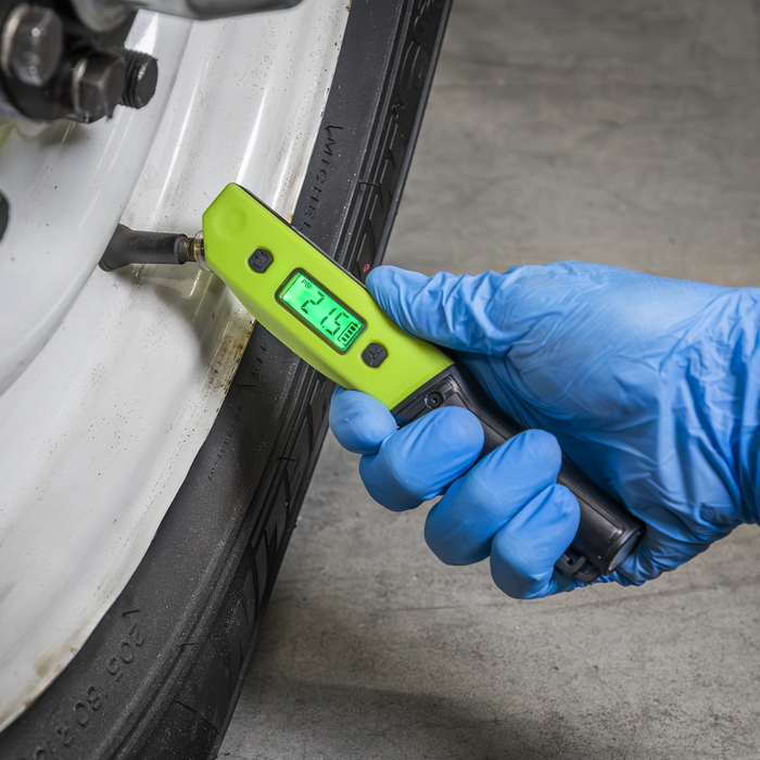 2-in-1 Tyre Pressure Gauge & Pen Light | TSTPL01