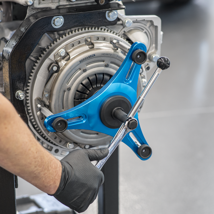 Self-Adjusting Clutch Tool | VS011
