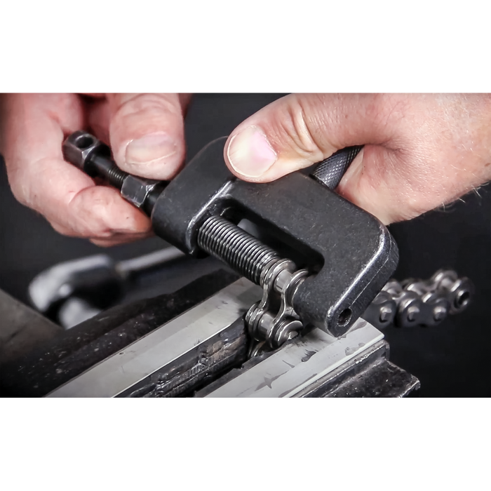 Motorcycle Chain Maintenance Kit | VS779KIT