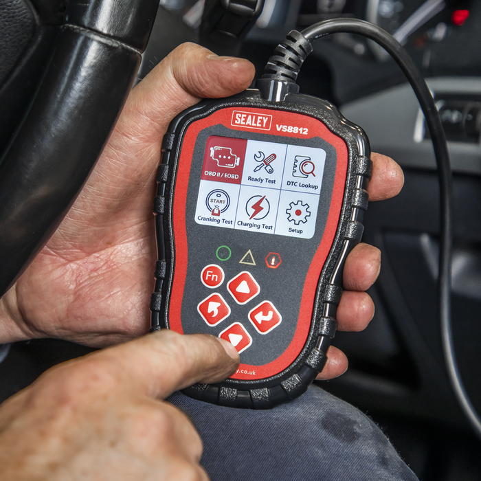 EOBD Code Reader Live Data | VS8812