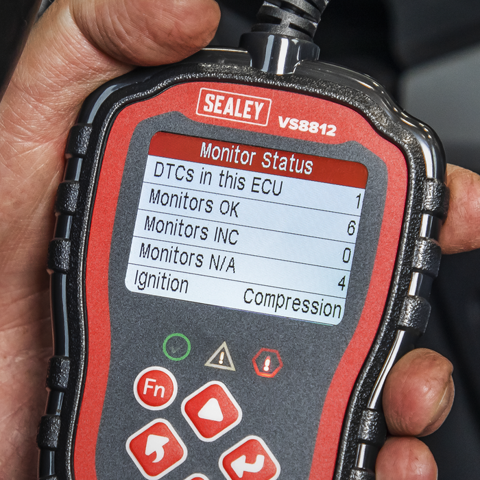 EOBD Code Reader Live Data | VS8812