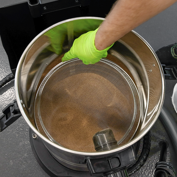 Walnut Blaster 30L Capacity | VSWB30