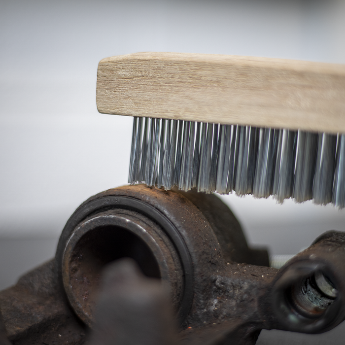 Engineer’s Wire Brush with Steel Fill 260mm | WB02