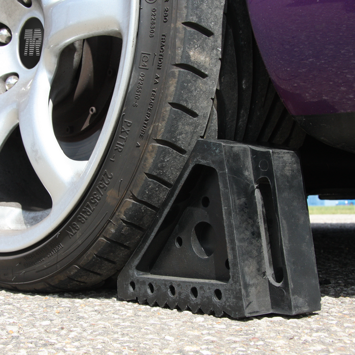 Rubber Wheel Chocks - Pair | WC01