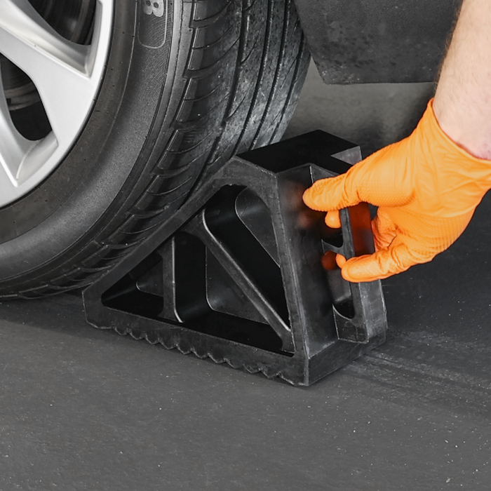 Rubber Wheel Chocks - Pair | WC02
