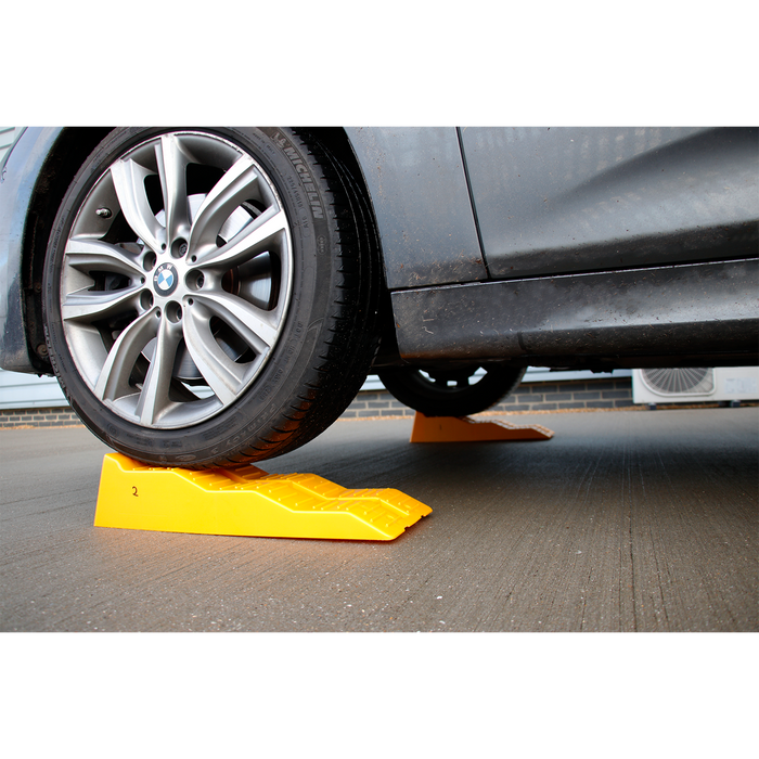 Levelling Ramps - 3-Stage 2.5 Tonne Capacity per Ramp 5 Tonne Capacity per Pair | WL301