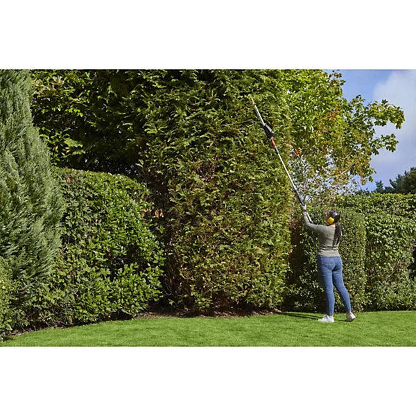 Flymo 18V UltraCut Reach 420 Kit Battery Hedgetrimmer | 970545801